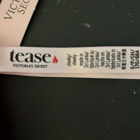 Victoria’s Secret VERY SEXY
Tease Side-Tie Cheeky Panty - Picture 7 of 7